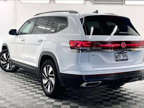 Used 2024 Volkswagen Atlas SE FWD image 10