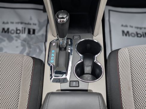 Used 2017 Chevrolet Equinox LT w/ Convenience Package image 25