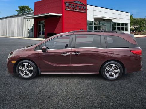 Used 2018 Honda Odyssey Touring image 2