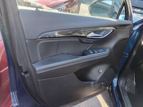 Used 2023 Buick Envision Essence FWD image 10