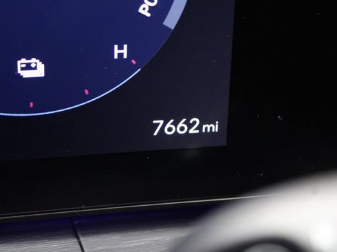 Used 2024 Hyundai Santa Fe Limited image 11