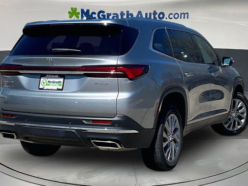 Used 2025 Buick Enclave Preferred AWD/4WD image 7