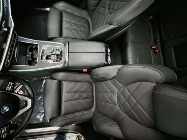Used 2024 BMW X5 xDrive50e w/ Premium Package AWD/4WD image 22