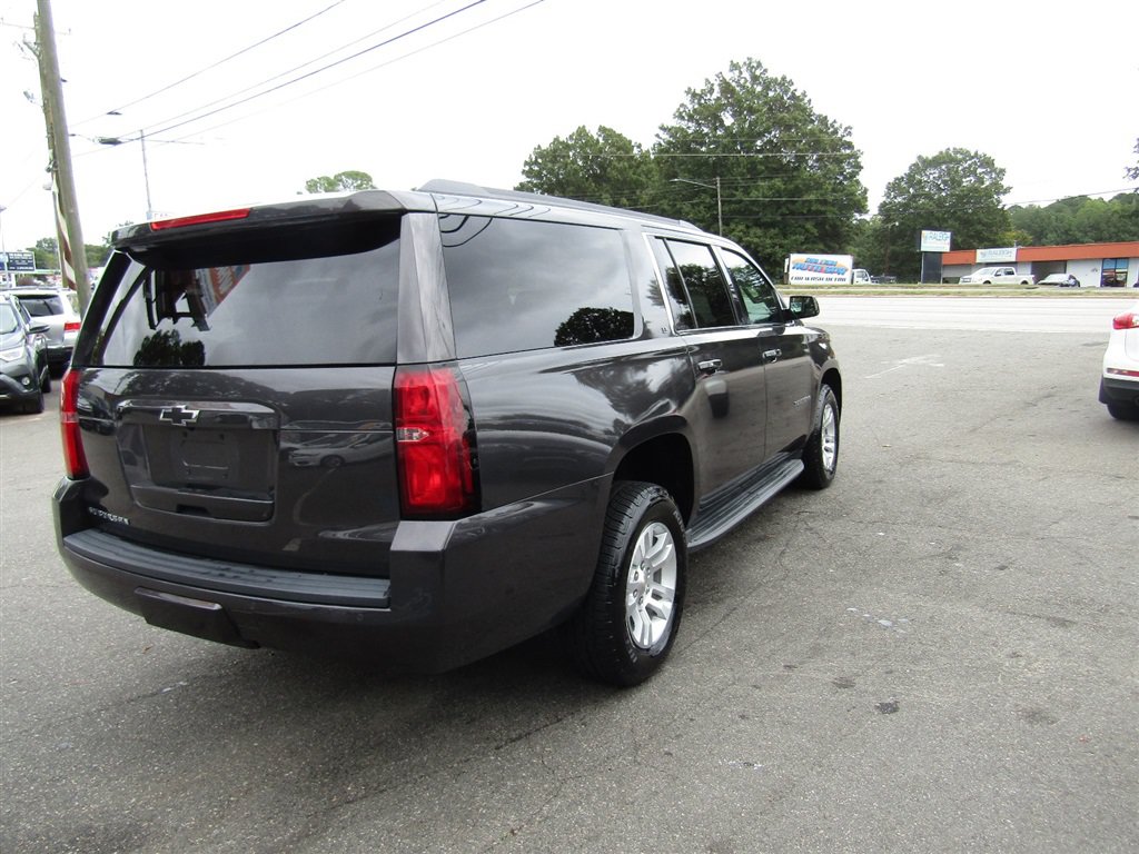 Used 2018 Chevrolet Suburban LT AWD/4WD image 7
