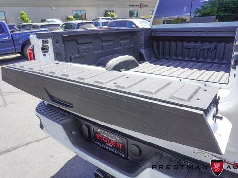 Used 2023 GMC Sierra 2500 AT4 w/ AT4 Premium Plus Package AWD/4WD image 13
