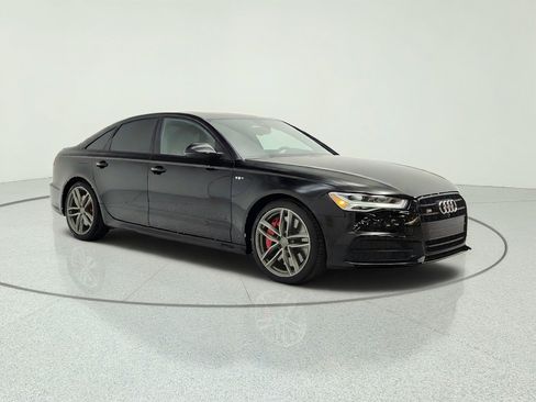 Used 2018 Audi S6 Prestige w/ S Sport Package AWD/4WD image 3