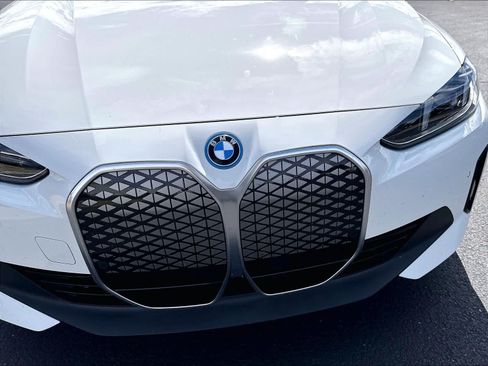 Used 2025 BMW i4 eDrive40 RWD image 31
