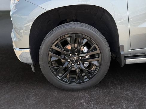 Used 2025 Chevrolet Silverado 1500 LTZ w/ Technology Package AWD/4WD image 9
