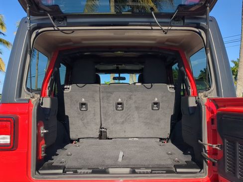 Used 2020 Jeep Wrangler Unlimited Sport S image 13