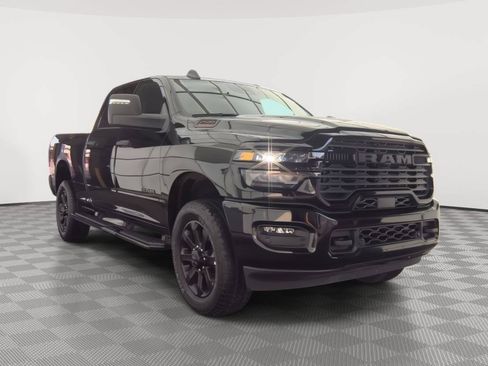 Used 2025 RAM 2500 Big Horn AWD/4WD image 18