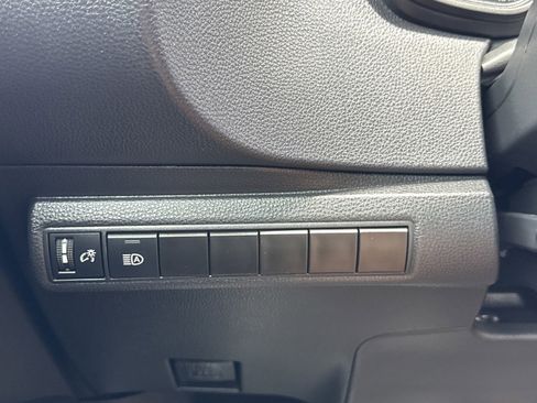 Used 2024 Toyota Corolla LE FWD image 17