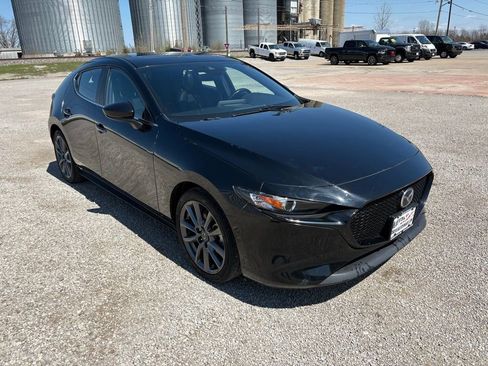 Used 2023 MAZDA MAZDA3 s FWD image 1