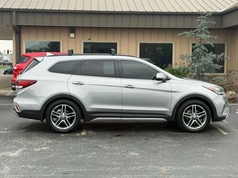 Used 2019 Hyundai Santa Fe XL FWD image 10
