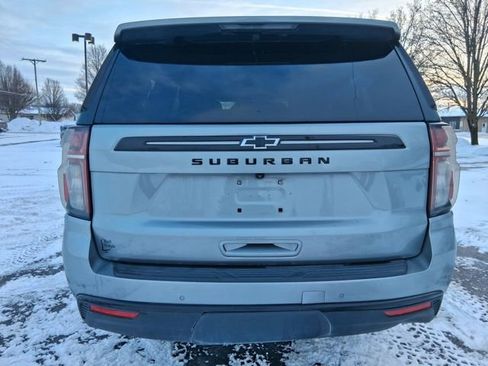 Used 2023 Chevrolet Suburban Z71 w/ Luxury Package image 4