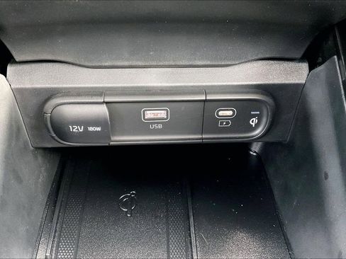 Used 2025 Kia Telluride S AWD/4WD image 34