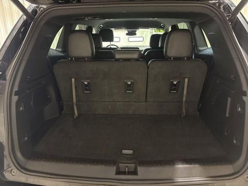 Used 2025 Buick Enclave Sport Touring image 29