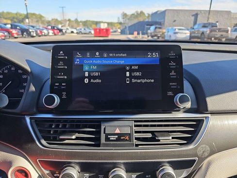 Used 2021 Honda Accord LX image 25