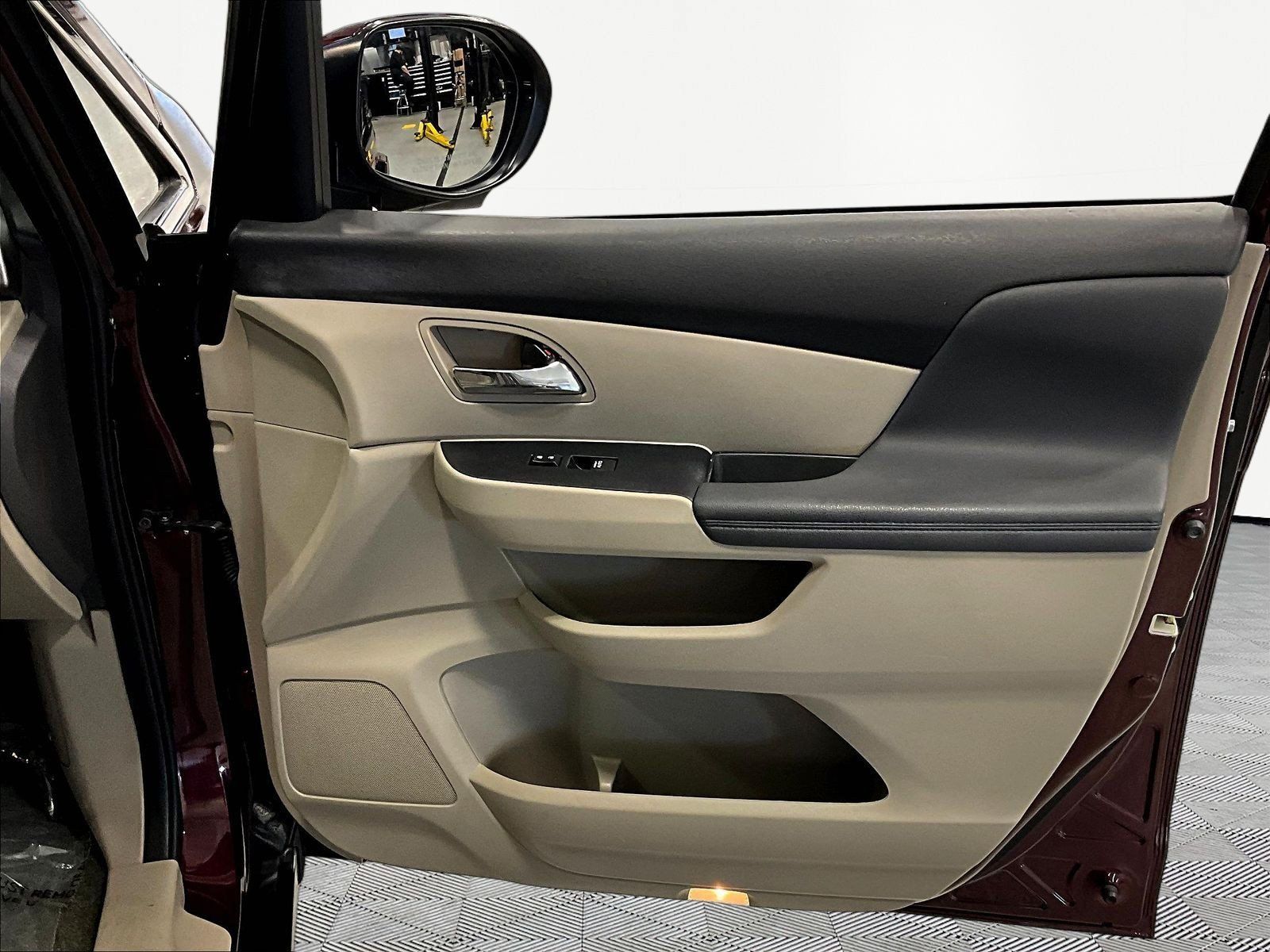 Used 2014 Honda Odyssey EX-L image 29