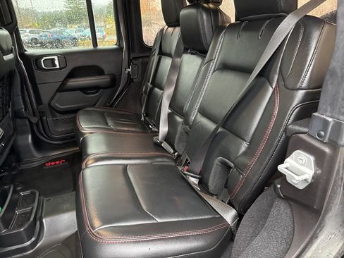 Used 2019 Jeep Wrangler Unlimited Rubicon image 17