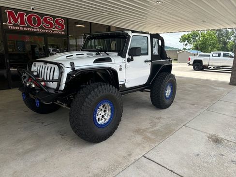 Used 2013 Jeep Wrangler Rubicon w/ Dual Top Group AWD/4WD image 1