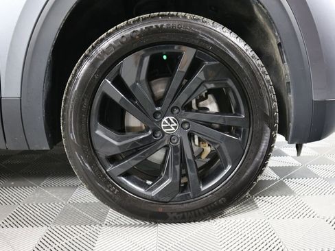 Used 2022 Volkswagen Atlas SE w/ Black Wheel Package image 6