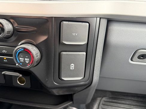 New 2026 Ford F250 XL w/ XL Chrome Package image 30
