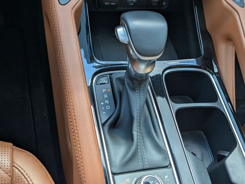 Certified 2025 Kia Telluride AWD image 24