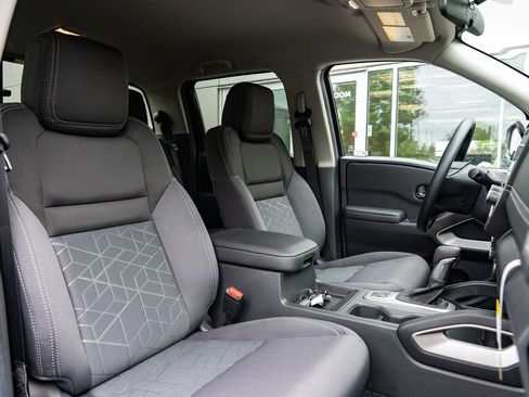 New 2026 Nissan Frontier SV w/ Tow Package AWD/4WD image 28