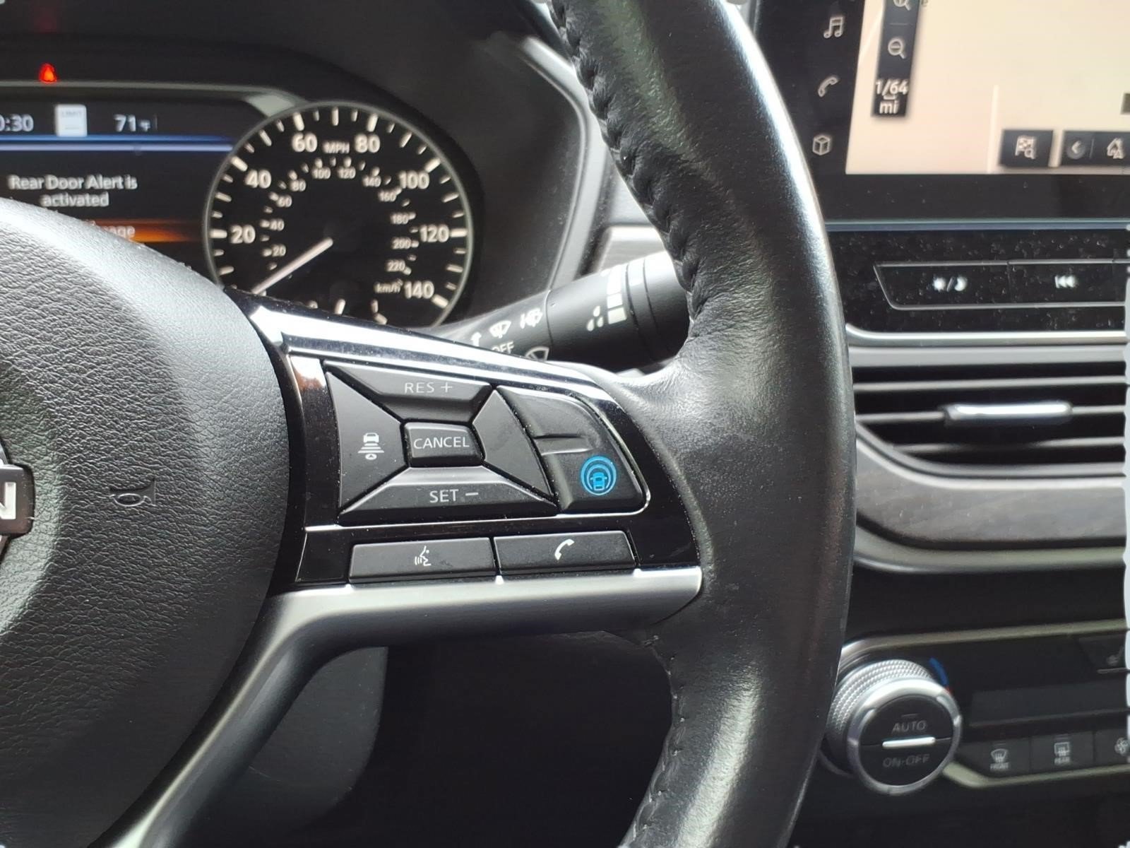 Used 2024 Nissan Altima 2.5 SL AWD/4WD image 16