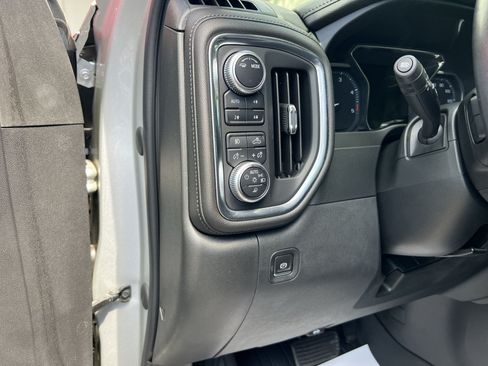 Used 2020 GMC Sierra 2500 Denali AWD/4WD image 27