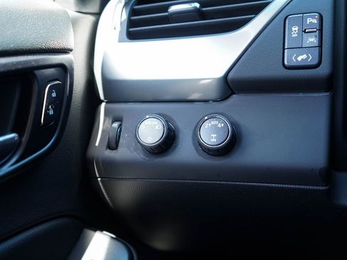 Used 2018 Chevrolet Tahoe LT image 26