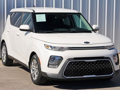 Used 2021 Kia Soul LX image 46