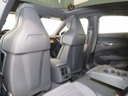 Used 2023 Audi e-tron GT Premium Plus image 61