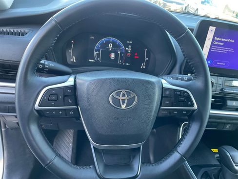 Used 2025 Toyota Grand Highlander XLE image 30