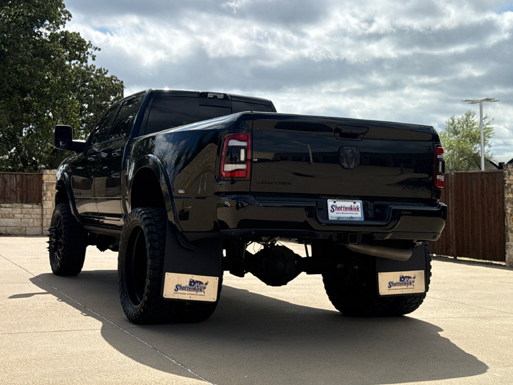 Used 2024 RAM 3500 Limited w/ Night Edition AWD/4WD image 7