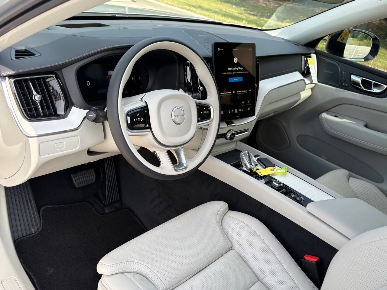 New 2026 Volvo XC60 B5 Ultra w/ Protection Package Premier AWD/4WD image 13