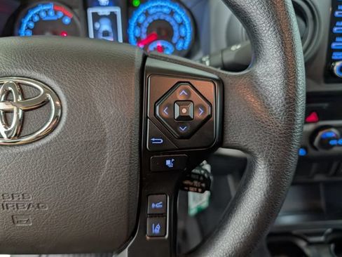 Used 2023 Toyota Tacoma SR AWD/4WD image 16