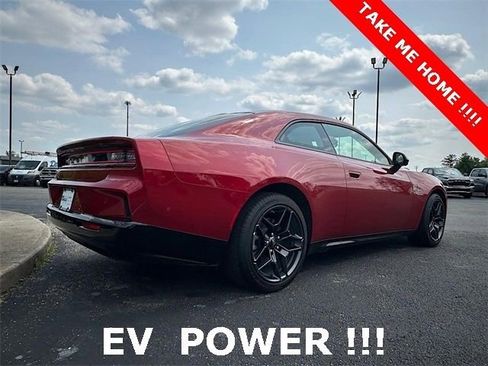 Used 2024 Dodge Charger Daytona R/T w/ Plus Group AWD/4WD image 7