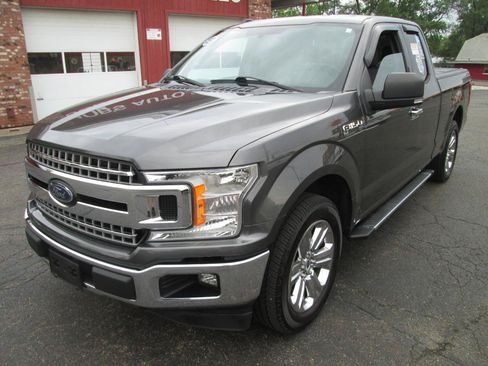 Used 2018 Ford F150 XLT w/ Equipment Group 301A Mid RWD image 11