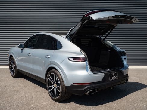 Certified 2024 Porsche Cayenne Coupe image 34
