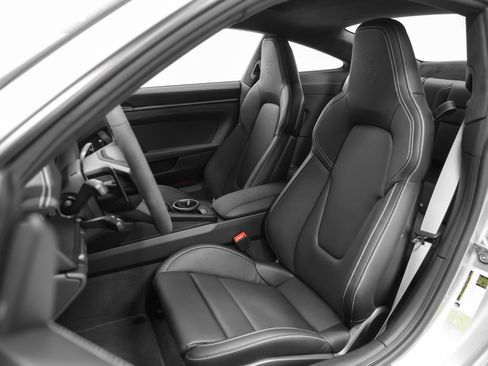 Certified 2026 Porsche 911 Carrera GTS RWD image 5