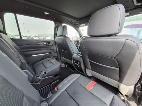 Certified 2025 Chevrolet Traverse RS w/ LPO, Floor Liner Package image 17