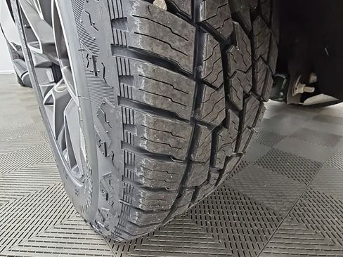 Used 2021 Chevrolet Tahoe Z71 w/ Luxury Package image 55