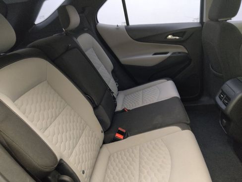 Used 2018 Chevrolet Equinox LS image 19