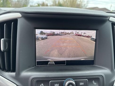 Used 2024 GMC Terrain SLE w/ Driver Convenience Package image 15