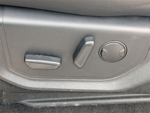 Used 2020 Ford F150 Lariat w/ Equipment Group 502A Luxury image 24