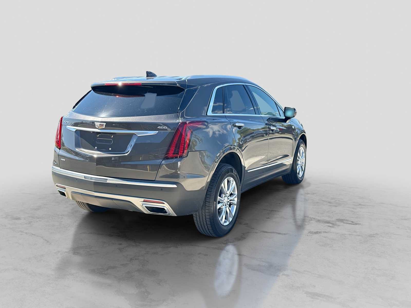 Used 2020 Cadillac XT5 Premium Luxury w/ LPO, Floor Liner Package AWD/4WD image 6