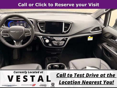 New 2026 Chrysler Pacifica Select image 16