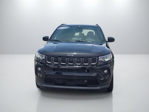 Used 2025 Jeep Compass Latitude w/ Altitude Special Edition AWD/4WD image 2