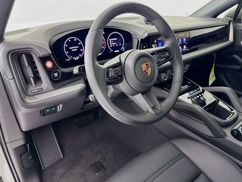 New 2026 Porsche Cayenne Coupe AWD/4WD image 4